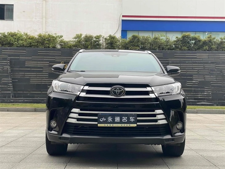 2018 Highlander 2.0T 4WD Luxury Edition 7Seater National VI 2018 Highlander 2.0T 4WD Luxury Edition 7Seater National VI
